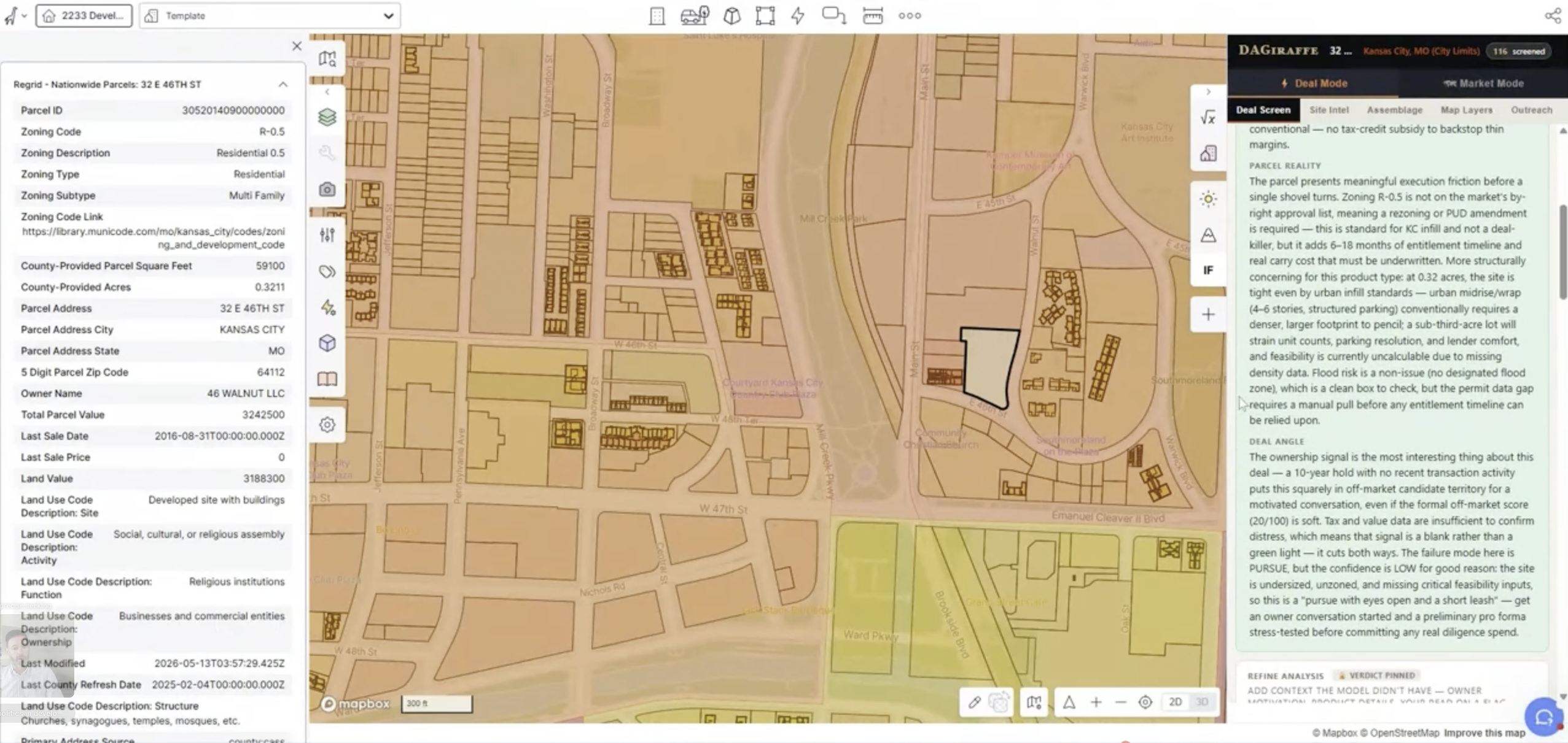 DA Giraffe Deal Mode on a Kansas City parcel at 32 E 46th St. The left panel lists parcel attributes from Regrid. The right panel shows a written deal analysis covering parcel reality, zoning friction, lot size constraints and an ownership-signal deal angle.